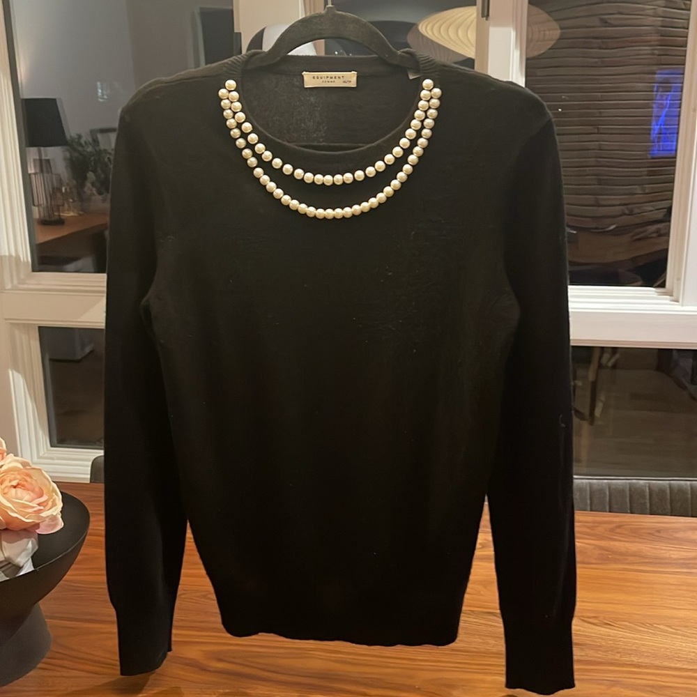 Moving sale Equipment Cashmere/Wool Sweater w/ Pearls